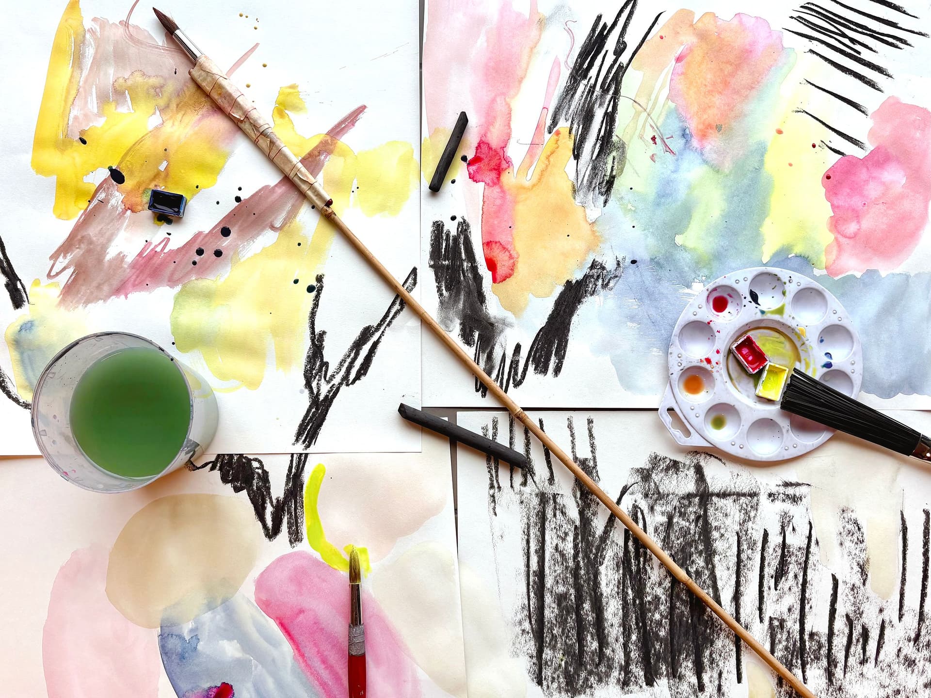 Skaparmaterial, färg