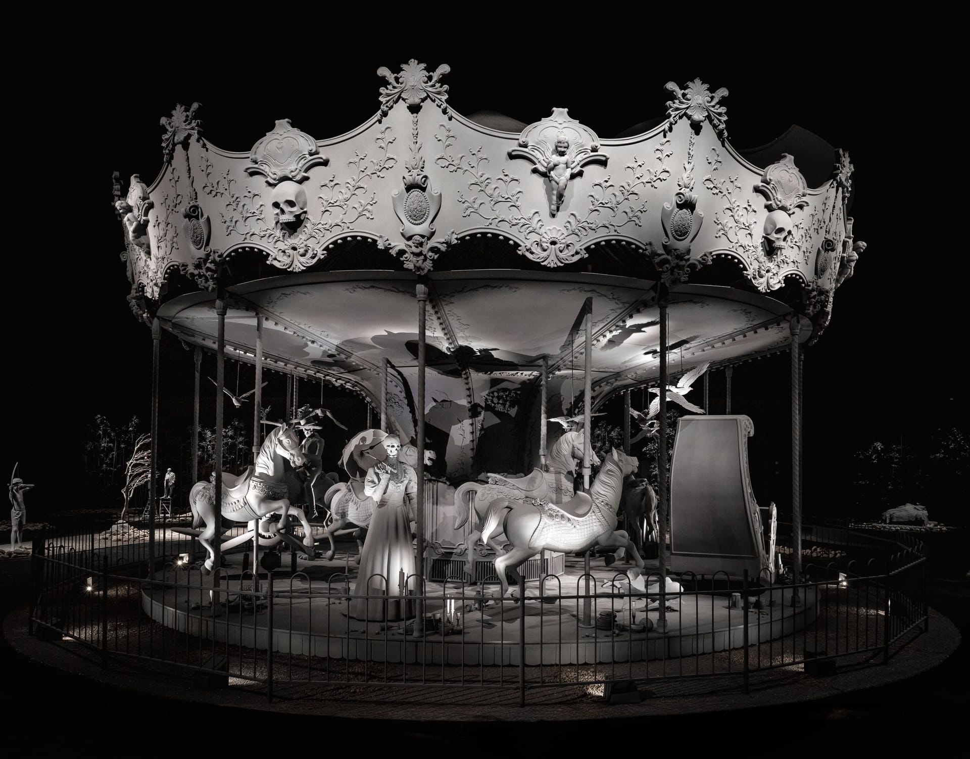 Verk/skulptur: Hans Op de Beeck, Danse Macabre, 2021