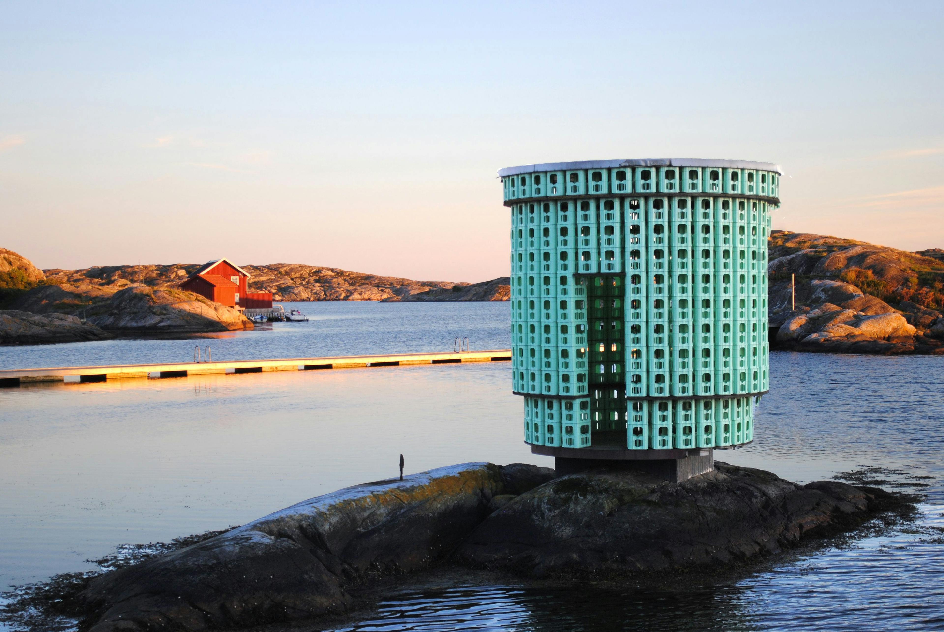 The sculpture Lighthouse by the artist duo Berthold Hörbelt & Wolfgang Winter