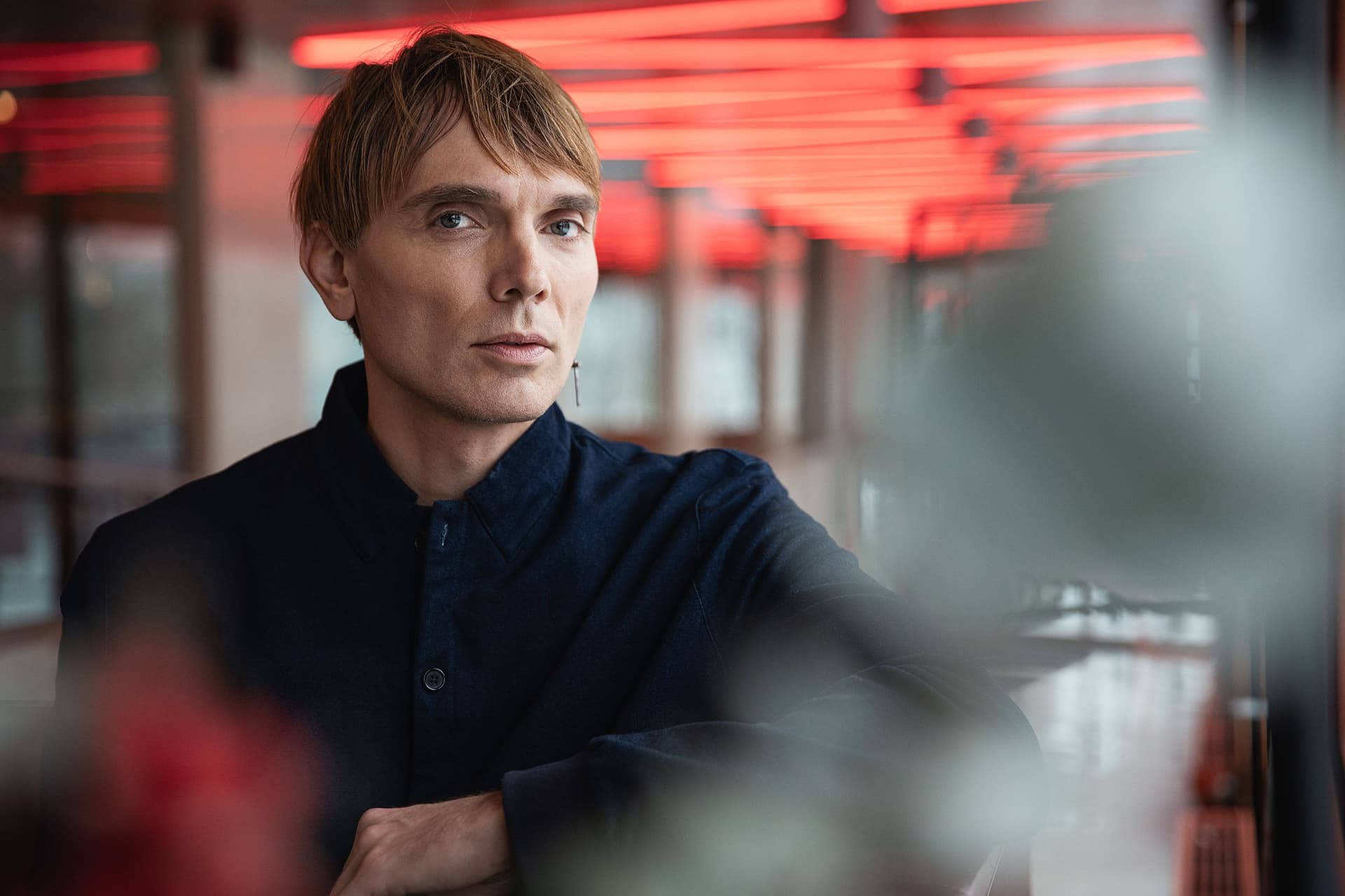 Porträtt av Moto Boy