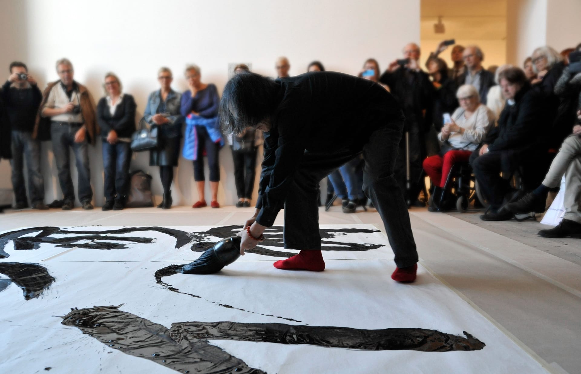 Photo from performance with Wang Dongling at the opening of the exhibition
