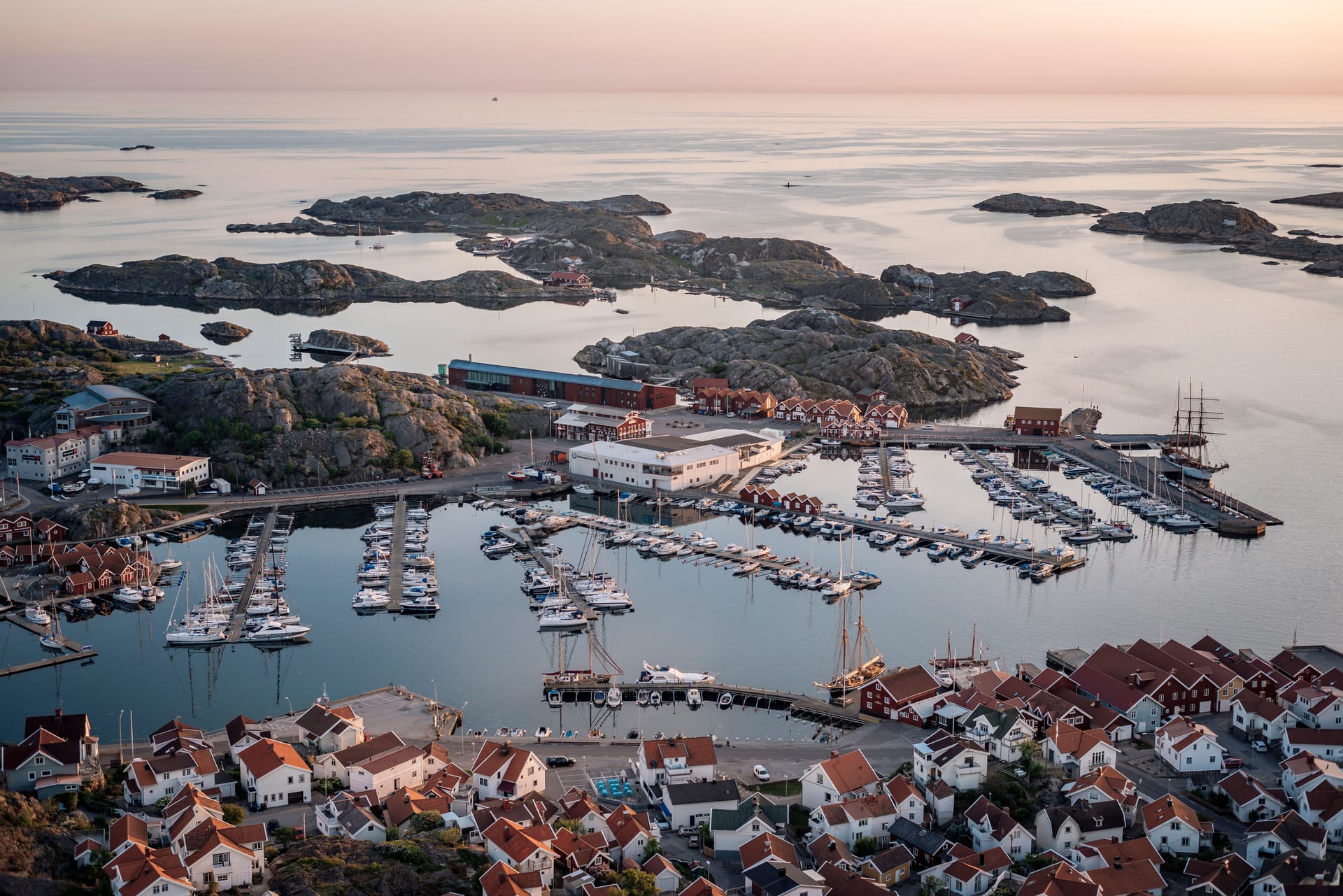 View of Skärhamn harbour and the museum